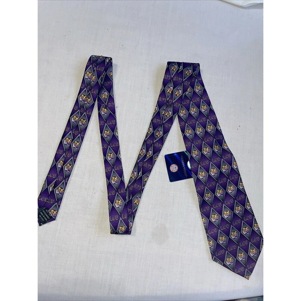 Eagle Neckwear L.S.U. Tigers Men’s Dress Tie Sz 55” Purple Diamond Business